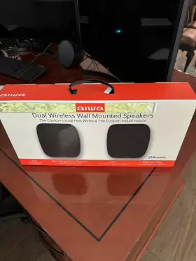 08817 Aiwa Dual Wireless Wall Speakers