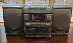 Nsx-v2100 Aiwa Nsx-2100 Stereo System 2 Cassette 3 Cd And Tuner Read Description