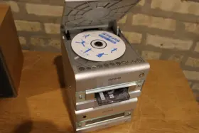 Xr-m88 Aiwa Hi-fi Micro Stereo System Cd/auto Reverse Cassette With Remot #3