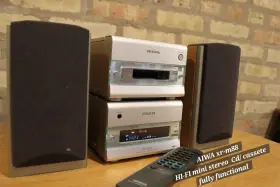Xr-m88 Aiwa Hi-fi Micro Stereo System Cd/auto Reverse Cassette With Remot