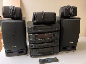Z-vm27 Aiwa Vintage Fm Cd Cassette Compact Stereo System For Parts Only