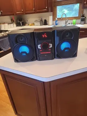 Bwd19aaa06 Blackweb 100 Watt Bluetooth Cd Shelf Stereo System 2 Speakers