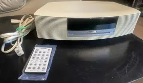 033976c Bose Wave Music System With Remote Original Owner Well Kept Works Excellent White