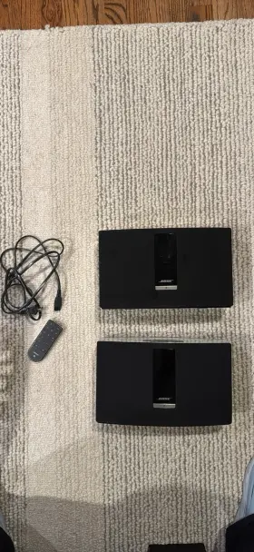 407094-1310 Bose 2x 115/ea. Soundtouch 20 Wireless Music System