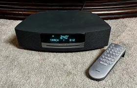 65464 Bose Wave Music System Awrcch Clock Radio Am/fm Cd Player Works Cracked