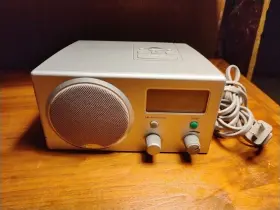Xs3d017525 Boston Acoustics Receptor Radio Am/fm Missing Foot Works Great