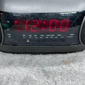 Ckd9903 Brookstone Stereo Cd Am Fm Clock Radio Tested #3