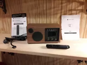 Como Audio 816702020310 Solo Tom Devesto Music System With Internet Radio Spotify