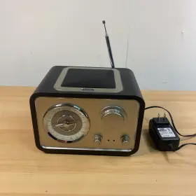 Cr-221 Crosley Am/fm Table Bookshelf Radio Cr221 With Power Supply Very Good Condition