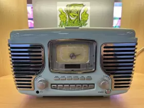 Cr612b-ab Crosley Aqua Blue Corsair Retro Am/fm Radio Alarm Clock Cd Player