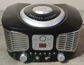 3189538 Cvs Pharmacy Inc Retro Stereo Cd/player Am/fm Radio Ac Power Cord Aux Jack Led Display Antena