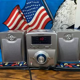 Ms7616 Emerson Ventage Am/fm Radio Cd-r/rw Micro Audio Speaker System 2004.