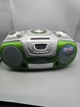 Pd66220l Emerson Cd Player Multi-angle Surround Am/fm-cassette Recorder Green
