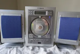Slim-1400bl Fisher Vertical Cd Audio System With Digital Am/fm Radio Tuner