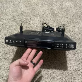 7-5400 Ge Slim Spacemaker Stereo Cd Player With Coutnter Light And Remote Control Blk