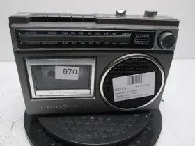 3-5241c General Electric Radio - Tested