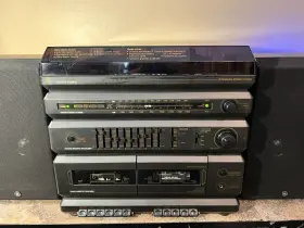 11-2012a General Electric Ge Am/fm Dual Cassette Deck Stereo Integrated With Speakers Tested #2