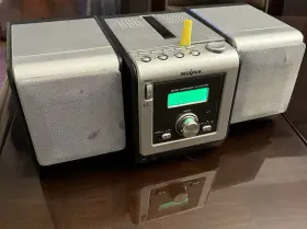 Ns-a2110 Insignia Micro Component Cd System With 2 Speakers Am-fm Radio-clock. Works But #2