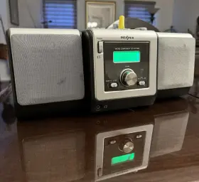 Ns-a2110 Insignia Micro Component Cd System With 2 Speakers Am-fm Radio-clock. Works But #3
