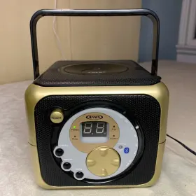Cd-555 Jensen 649661230939 Rare Htf Gold Cd Bluetooth Boombox Radio With Player Tested Works