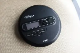 Cd-65 Jensen Blk Portable Personal Cd Player Cd/mp3 Digital Am/fm Radio