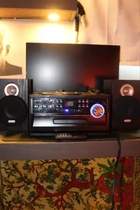 Jta-475b Jensen Black Jenson Stereo System With Speakers And Remote Cd Player Not Working
