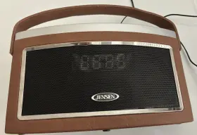 Smps-725 Jensen Bluetooth Radio With Clock - Electric And Battery Operated