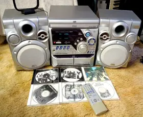 Ca-mxk1 Jvc Stereo System With 3-cd Changer