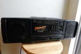 Pc-90 Jvc Boombox Am Fm Tape Super Bass Horn Portable Component System