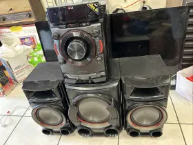 Cm8430 Lg Mini Hi-fi System 4 Pc Radio