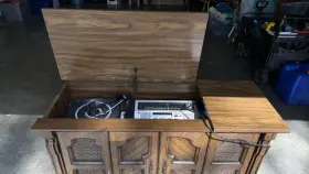 Bb6267ped2 Magnavox Vintage 70s Console Stereo Cabinet Turntable Radio Cassette