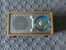 1219178 Nextech Am/ Fm Table Radio Maple