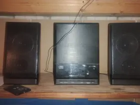 1229 Onn Black Compact Cd Stereo System With Remote Control And Player