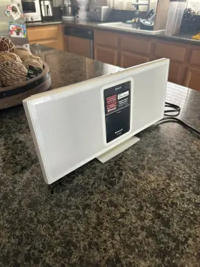 Sc-hc05 Panasonic Compact Bluetooth Stereo System White For Ipod / No Remote