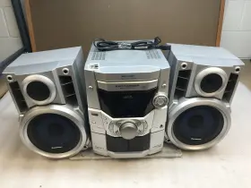 Sm-ak110 Panasonic 5 Cd Stereo System With Oem Speakers Tested And Functional