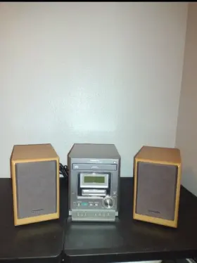 Tr21a011402 Panasonic Stereo - Cd/ Cassette/ Tuner Fm/am. Sounds Great