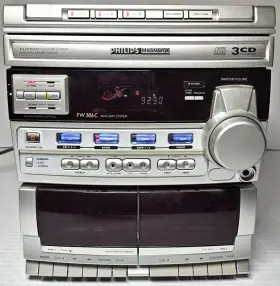 386c Philips Magnavox Fw Stereo 3cd/dual Cassette Tape Deck. Read Disc #3