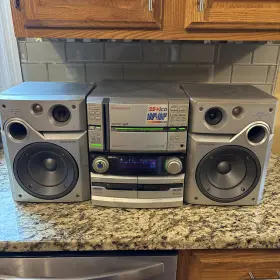 Pioneer Xr-a670 Xr-a700 Cd/cassette Am/fm Receiver With Speakers. Read