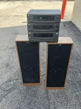 Rp-925 Rca Compact Stereo System Cd Player Cassette Tape Am/fm With Speakers