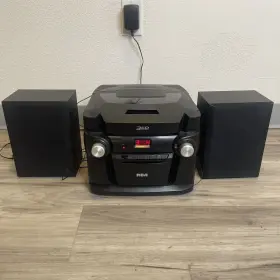Rs22363 Rca Audio System With 3 Cd Player Am/fm Radio And Mp3 Input Tested