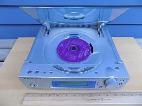 Gm400 Sharper Image Compact Cd Stereo Digital Tuner - Tested