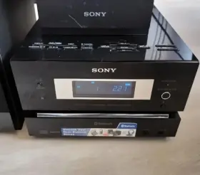 Cmt-bx5bt Sony Micro Hi-fi Boombox Cd Bluetooth Stereo System No Remote Tested