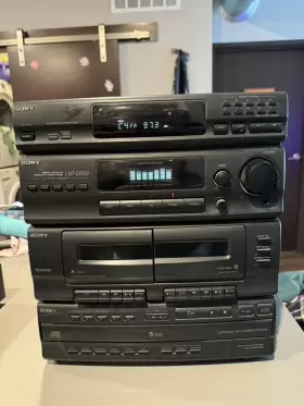 Lbt-d550 Sony Hcd-d550 Stereo System - 5 Disc Cd Changer Dual Cassette Tuner
