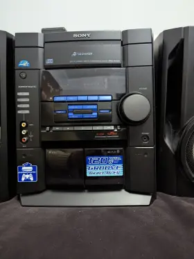 Hcd-rg20 Sony Stereo With Remote And Speakers 3 Cd Dual Cassette Am Fm Radio - Read