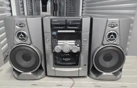 Mhc-m100 Sony Stereo System 50 1 Cd Changer And Tape. The First Original