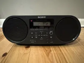 Zs-rs60st Sony Personal Audio System / Cd Radio And Bluetooth