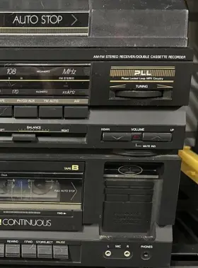 6851abb Soundesign Stereo System Model #3