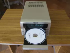 Mc-d80 Teac Compact Disk Player Am/fm Tuner Amplifier Tested Still Great Working #2