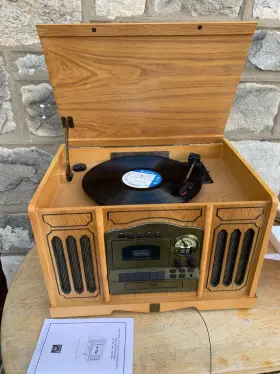 Tpc-hd-12 Thomas Pacconi 4 In 1 Turntable Am/fm Radio Cd And Cassette Tape Player