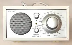 Tivoli Audio 815097013938 Model One Bt Radio Am/fm Bluetooth Antenna Aux Cable Great Conditio
